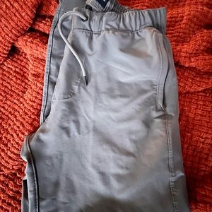 Abercrombie traveler joggers